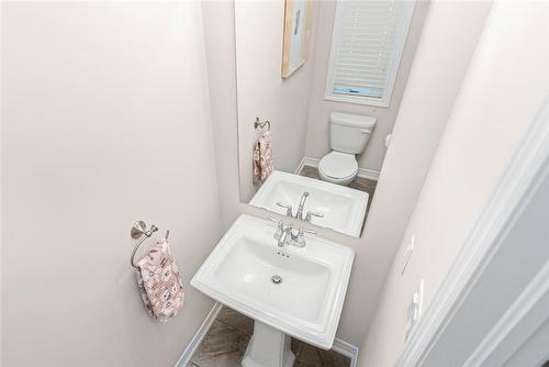 10 Crossings Way, Stoney Creek, ON - Indoor Photo Showing Bathroom