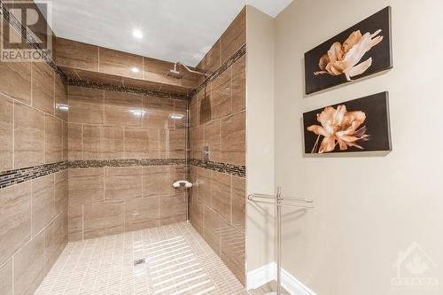 1597 Ste Marie Street, Embrun, ON - Indoor Photo Showing Bathroom