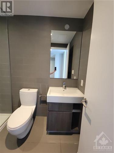 199 Slater Street Unit#709, Ottawa, ON - Indoor Photo Showing Bathroom