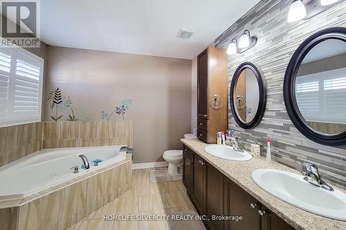 189 Palacebeach Trail, Hamilton, ON - Indoor Photo Showing Bathroom