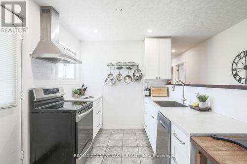 25 Brotherston Road, Kawartha Lakes, ON - Indoor Photo Showing Kitchen