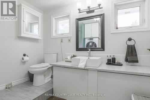 25 Brotherston Road, Kawartha Lakes, ON - Indoor Photo Showing Bathroom