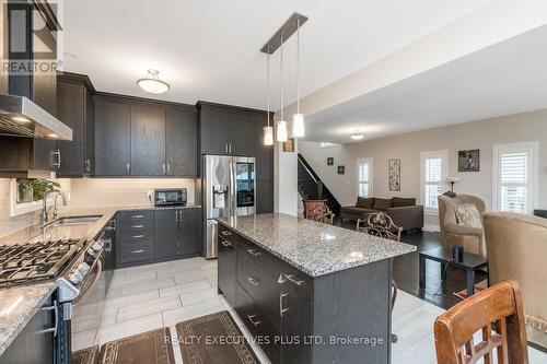 150 Blair Creek Drive, Kitchener, ON - Indoor Photo Showing Kitchen With Upgraded Kitchen