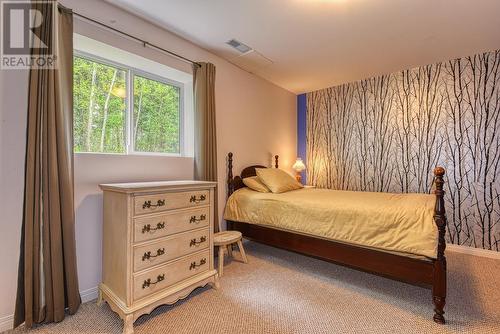 1812 Ross Road, Williams Lake, BC - Indoor Photo Showing Bedroom