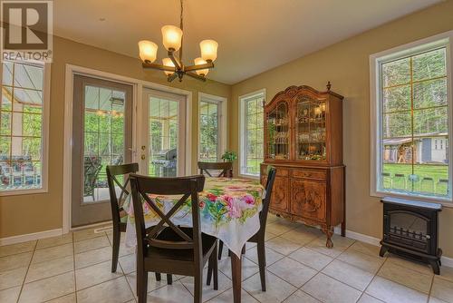 1812 Ross Road, Williams Lake, BC - Indoor Photo Showing Dining Room