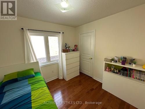 5428 Fudge Terrace, Mississauga, ON - Indoor Photo Showing Bedroom