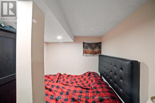 231 Archdekin Drive, Brampton, ON - Indoor