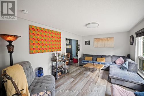 231 Archdekin Drive, Brampton (Madoc), ON - Indoor Photo Showing Living Room