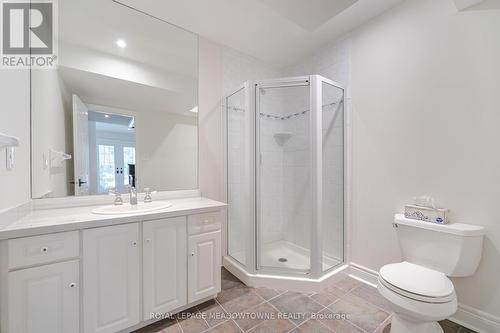4 Stonehart Street, Caledon, ON - Indoor Photo Showing Bathroom