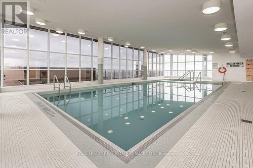 712 - 551 Maple Avenue, Burlington, ON - Indoor Photo Showing Other Room With In Ground Pool