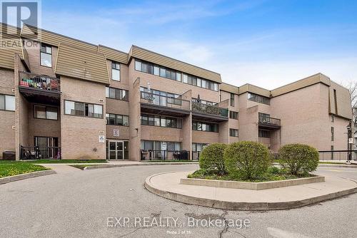 233 - 2095 Roche Court, Mississauga, ON - Outdoor