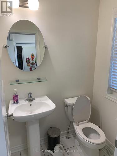 299 Gillett Point, Milton, ON - Indoor Photo Showing Bathroom