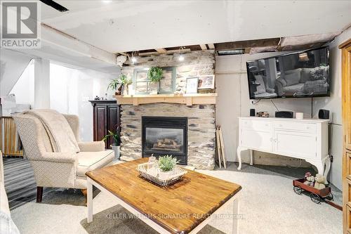 1320 Bunnell Drive, Burlington, ON - Indoor Photo Showing Living Room With Fireplace
