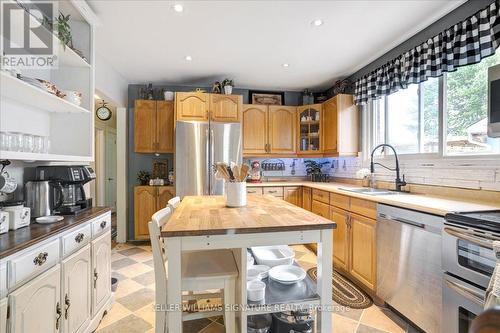 1320 Bunnell Drive, Burlington, ON - Indoor Photo Showing Kitchen With Stainless Steel Kitchen