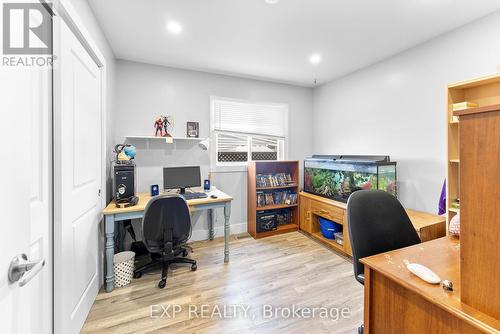 2 Willow Street, St. Catharines, ON - Indoor Photo Showing Office