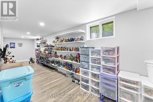 2 Willow Street, St. Catharines, ON - Indoor