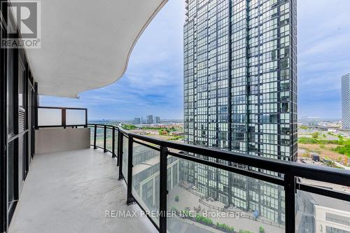 1106 - 2900 Highway 7 Road, Vaughan, ON - Outdoor With Balcony With View With Exterior