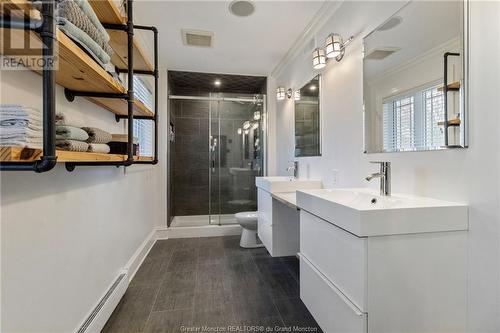 21 Hayden Dr, Moncton, NB - Indoor Photo Showing Bathroom