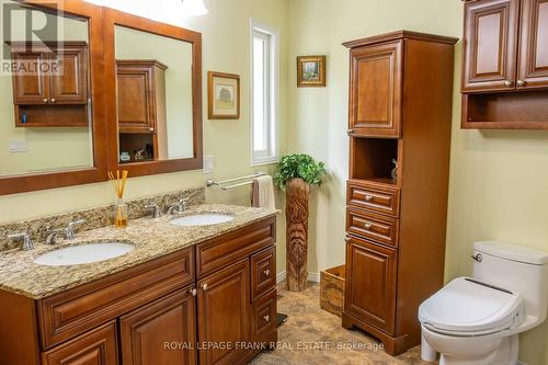 46 South Baptiste Lake Road, Hastings Highlands, ON - Indoor Photo Showing Bathroom