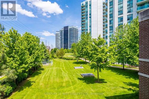 76 - 333 Meadows Boulevard, Mississauga, ON - Outdoor
