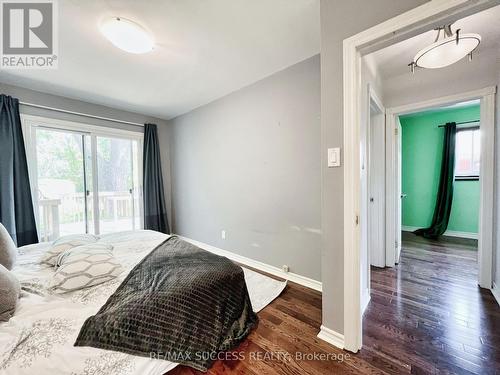 3433 Fellmore Drive, Mississauga, ON - Indoor Photo Showing Bedroom