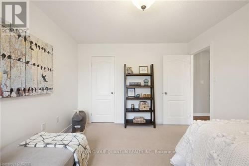973 Knotty Pine Grove, Mississauga, ON - Indoor Photo Showing Bedroom