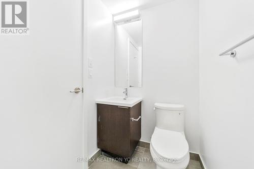 2605 - 203 College Street, Toronto, ON - Indoor Photo Showing Bathroom