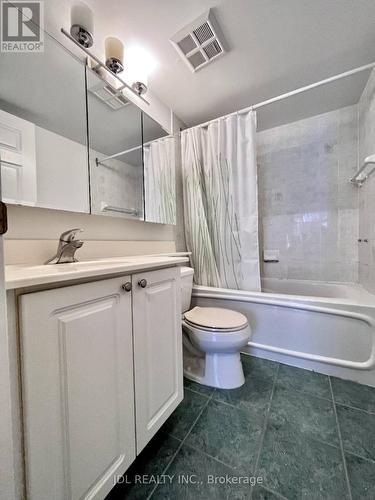 1206-A - 889 Bay Street, Toronto, ON - Indoor Photo Showing Bathroom