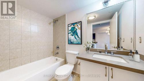 515 - 1346 Danforth Road, Toronto, ON - Indoor Photo Showing Bathroom