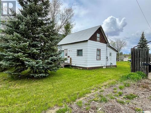 460 Hochelaga Street E, Moose Jaw, SK - Outdoor