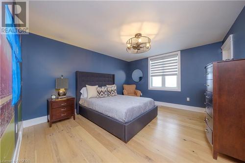 618 Bruce Road 23, Kincardine, ON - Indoor Photo Showing Bedroom