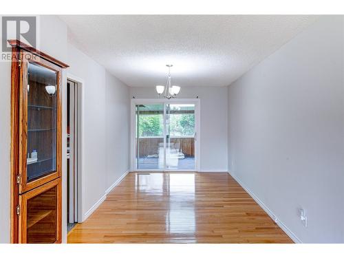 1462 Lombardy Square, Kelowna, BC - Indoor Photo Showing Other Room