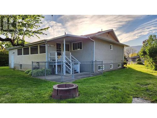 1462 Lombardy Square, Kelowna, BC - Outdoor