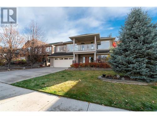 1060 17Th Street Se, Salmon Arm, BC - Outdoor With Facade