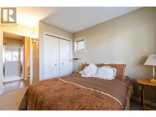 1060 17Th Street Se, Salmon Arm, BC - Indoor Photo Showing Bedroom