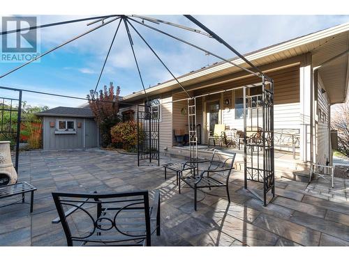 1060 17Th Street Se, Salmon Arm, BC - Outdoor With Deck Patio Veranda