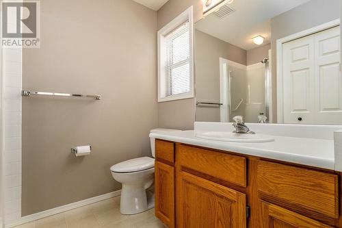 1825 Lipsett Court, Kelowna, BC - Indoor Photo Showing Bathroom