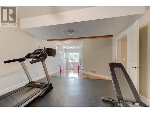 1102 Long Ridge Drive, Kelowna, BC - Indoor Photo Showing Gym Room