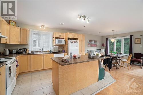 1172 South Russell Road, Russell, ON - Indoor Photo Showing Kitchen With Double Sink