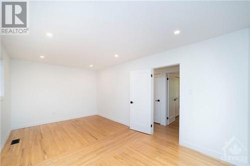9 Kingsford Crescent, Kanata, ON - Indoor Photo Showing Other Room