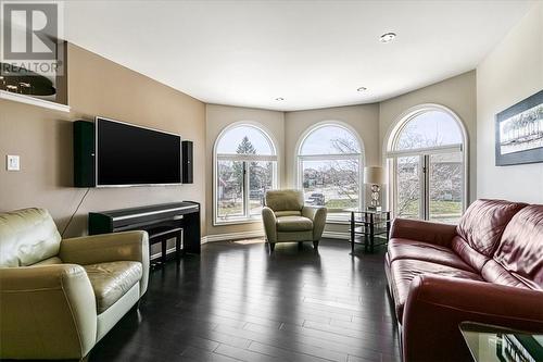 580 Brenda Drive, Sudbury, ON - Indoor Photo Showing Living Room