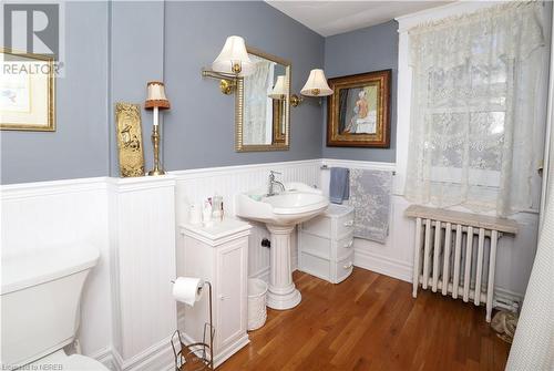584 Lakeshore Road, Temiskaming Shores, ON - Indoor Photo Showing Bathroom