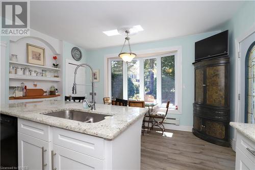 584 Lakeshore Road, Temiskaming Shores, ON - Indoor Photo Showing Kitchen With Double Sink