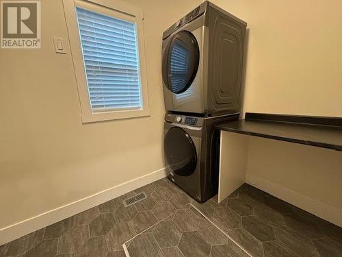 6 555 Wotzke Drive, Williams Lake, BC - Indoor Photo Showing Laundry Room