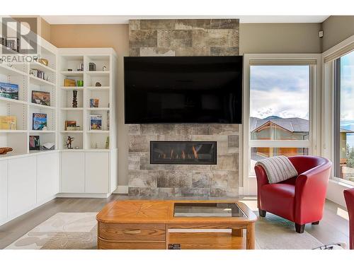 1690 Travertine Drive, Lake Country, BC - Indoor Photo Showing Other Room With Fireplace