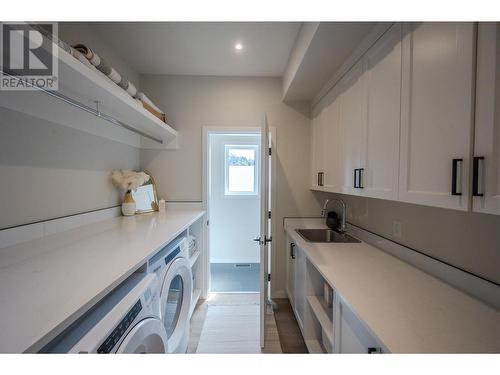 174 Fawn Court, Penticton, BC - Indoor Photo Showing Laundry Room