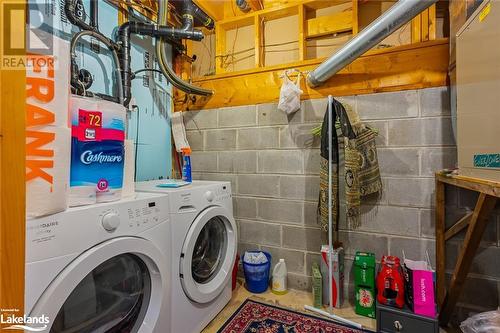 1003 Lynch'S Lane, Minden, ON - Indoor Photo Showing Laundry Room