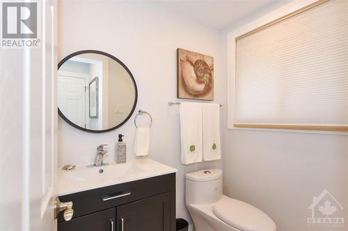 Unit 1 - Powder Room - 3 Newark Avenue, Ottawa, ON - Indoor Photo Showing Bathroom