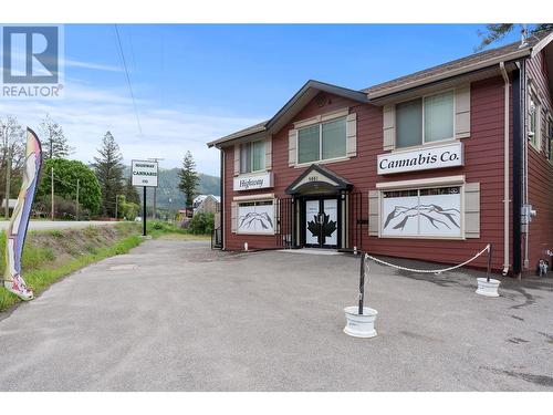 5661 97 Highway, Falkland, BC 