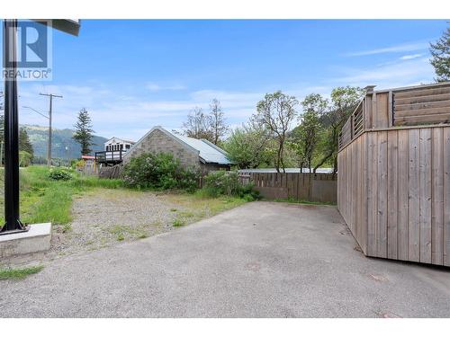 5661 97 Highway, Falkland, BC 